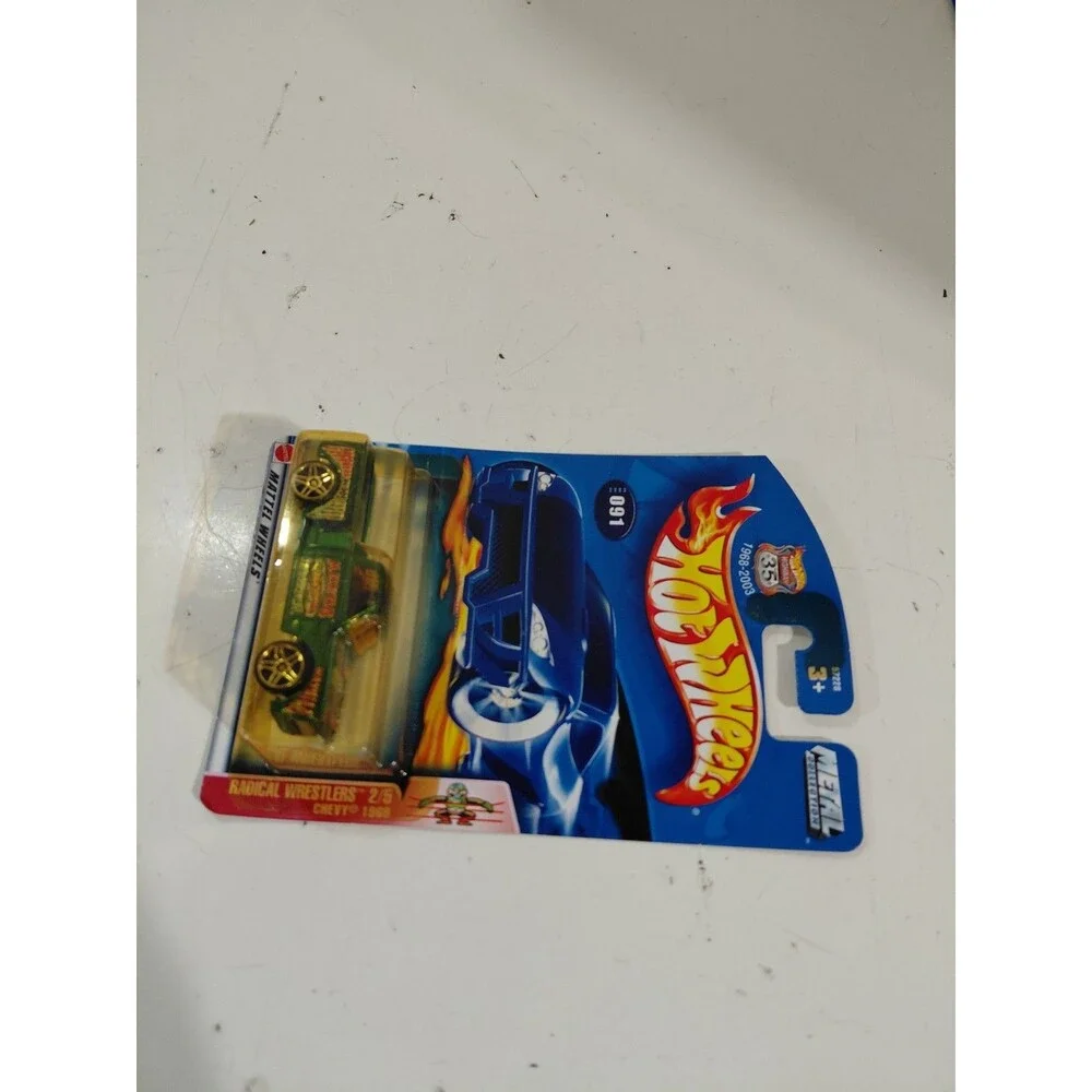 NIP Hot Wheels Radical Wrestlers 1:64 DieCast Custom 1969 Chevrolet Pickup Truck